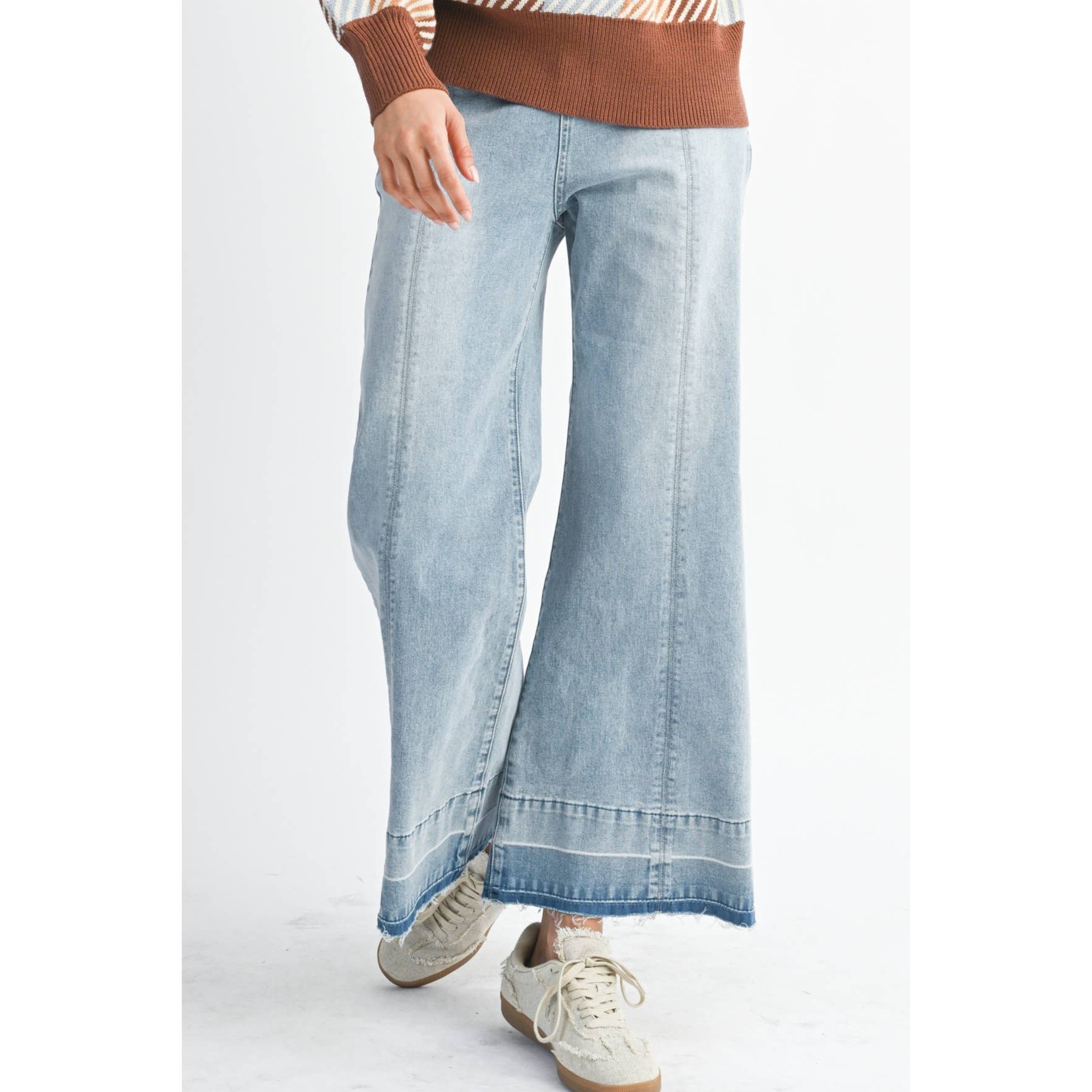 High-Rise Lt Denim Wide Leg Jean